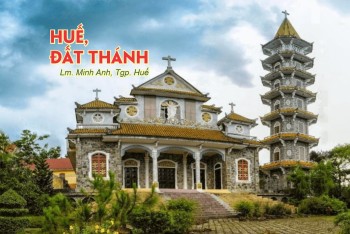 Huế, Đất Thánh