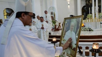 ĐHY Philippines: Không chính trị hóa Mật nghị