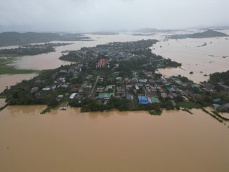 Mưa Lũ Cao Nguyên (thơ)
