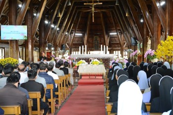 Họp mặt tất niên truyền thống của Giáo sĩ, Tu sĩ GP BMT