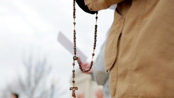 Ứng dụng cầu nguyện “Hallow” trên Apple Store