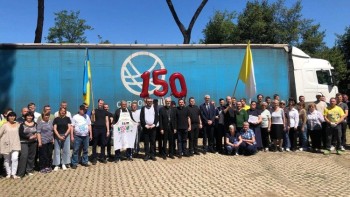 ĐTC gửi cứu trợ nhân đạo cho Ucraina và Libăng