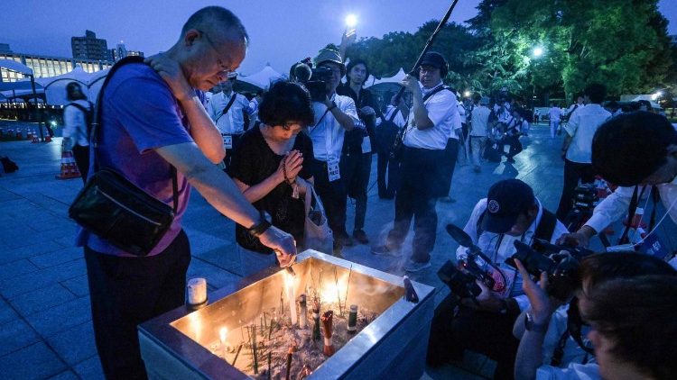 Tòa Thánh khẳng định chống vũ khí hạt nhân